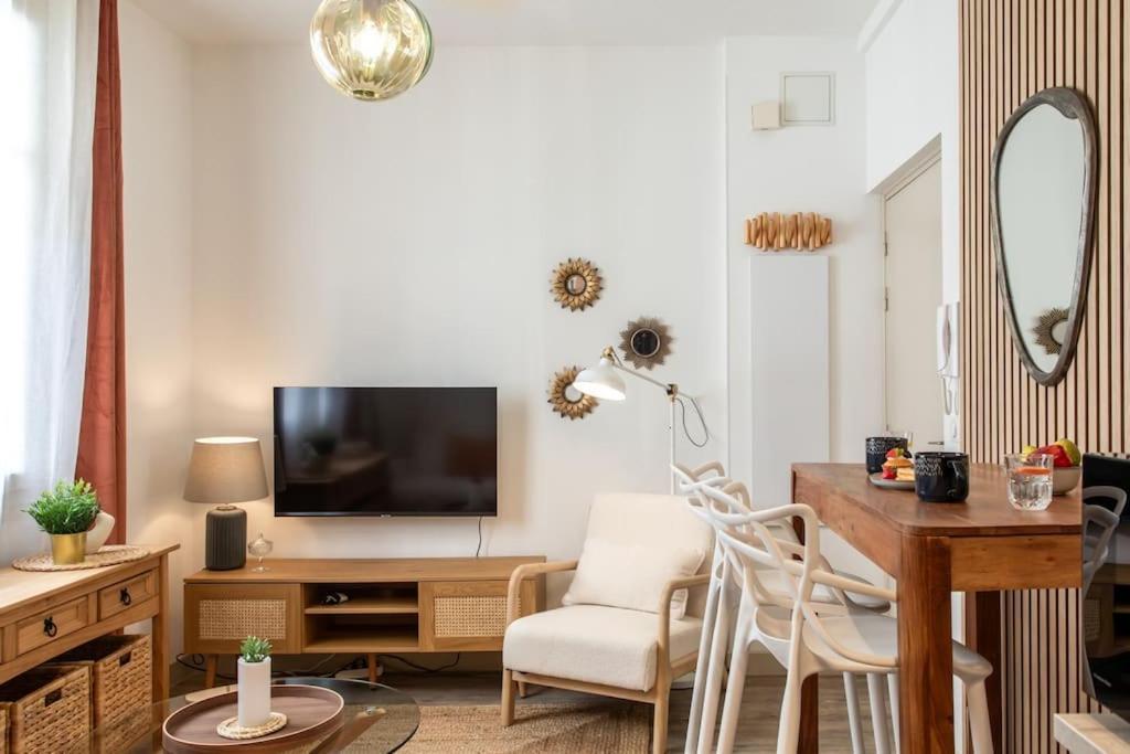 L46 2p Port, 2min Du Cap Et 5 Du Port/ Clim & Wifi * Nizza